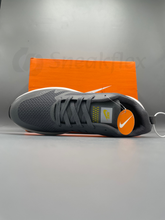 Nike Revolution 9
