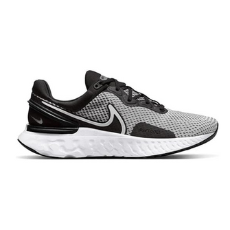 NIKE React Miler 3 running shoes