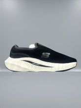 Skechers - Hands Free Slip-ins Max Cushioning Glide-Step