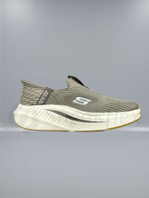 Skechers Archfit Slip-Ins Max Cushion