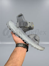 Skechers D'Lux Trekker Sandals