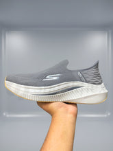 Skechers Hands Free Slip-ins Arch Fit