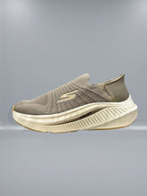 Skechers Hyper SLIPS-IN Arch