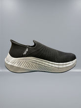 Skechers Hyper SLIPS-IN Arch