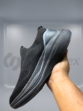 Skechers Max Cushion Max Slip-ins