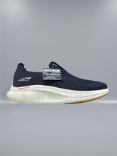 Skechers Max Cushion