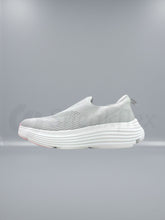 Skechers Max Cushioning Endeavour - Sarasota