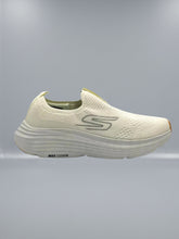 Skechers Max Cushioning Endeavour