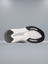Skechers Max Cushion - Hot Streak