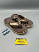 Skechers flip-flops