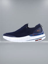 Sketchers - Max Cushioning Hyper Burst