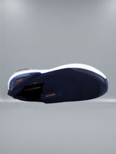 Sketchers - Max Cushioning Hyper Burst