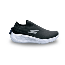 Sketcher Slip-ins: Ultra Go - Grand Entry