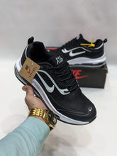 NKE Air Max Ltd 3