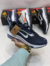 NKE Air Max Ltd 3