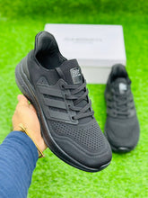 AD - ULTRABOOST LIGHT RUNNING SHOES