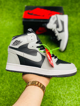 NKE - Air Jordan 1  High G V1