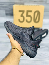 Adidas - Top Premium Yeezy 350 V2