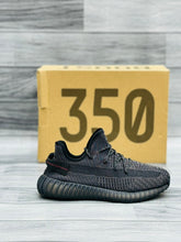 Adidas - Top Premium Yeezy 350 V2