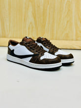 NKE - Aj 1 Traviiss X Lv lows