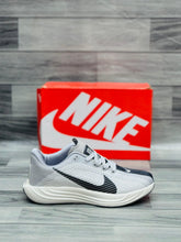 Nike - Men's Pegasus Plus