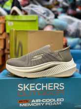 Skechers Hyper SLIPS-IN Arch