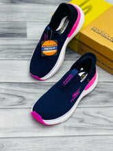 Sketchers  - Max Cushioning Running Shoes Women's