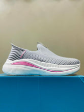 Women's Skechers Max Cushioning Arch Fit