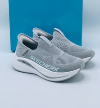Womens Skechers Max Cushion