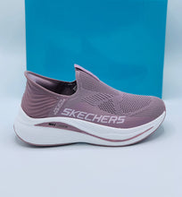 Womens Skechers Max Cushion