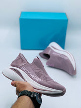Womens Skechers Max Cushion