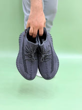 Adidas - Top Premium Yeezy 350 V2