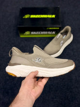 Sketchers Goodyear slip-on athletic sneakers