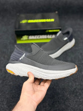 Sketchers Goodyear Slip-Ins Ultra Comfort