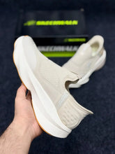 Sketchers Hands Free Slip-ins Hyper Burst