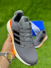 Adid EQ21 RUN SHOES