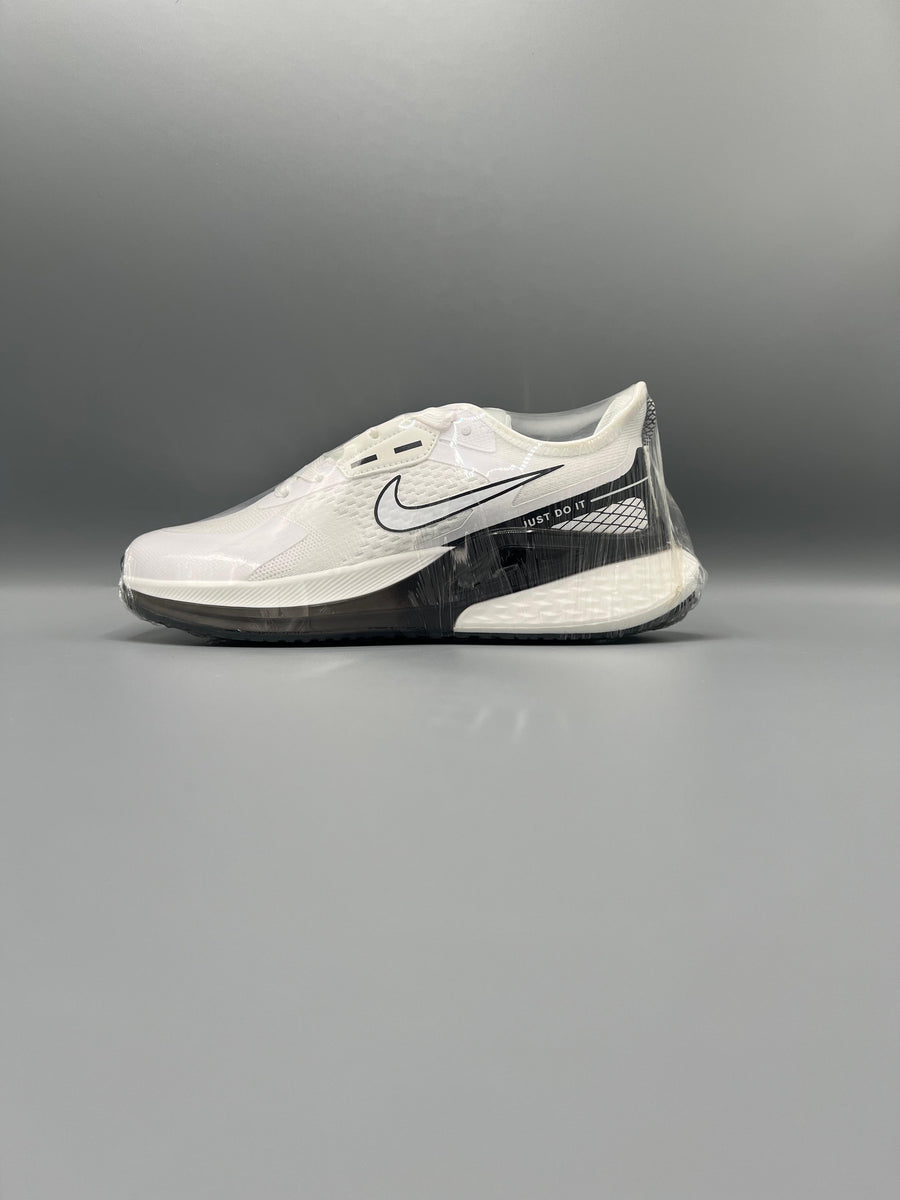 white nike air zoom pegasus