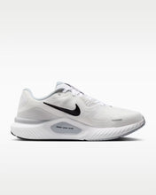Nike Air Zoom Structure 26