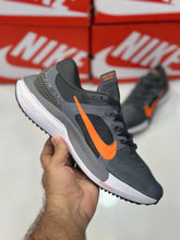 NKE - Air Zoom Vomero 16