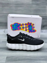 Nike Mind 002 Sneakers