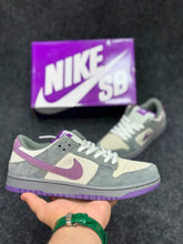 Nike SB Dunk Low Sneakers
