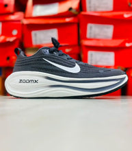 Nike Vomero Plus