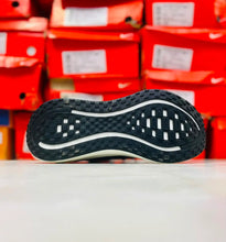 Nike Vomero Plus