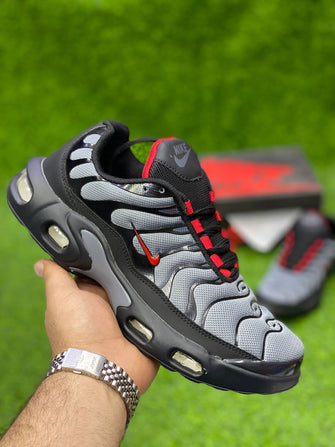 NKE - Air Max Plus Tn