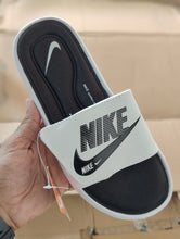 NKE Victori One Slides