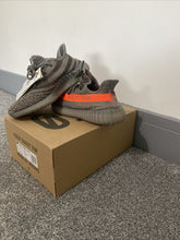 Adid - Yeezy Boost 350 V2 - Beluga