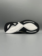 Sketchers - Distance Walker 2-0