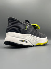 Sketchers - Distance Walker 2-0