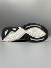 Sketchers - Distance Walker 2-0