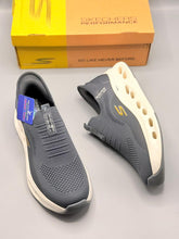 Skechers Max Cushioning slip-on